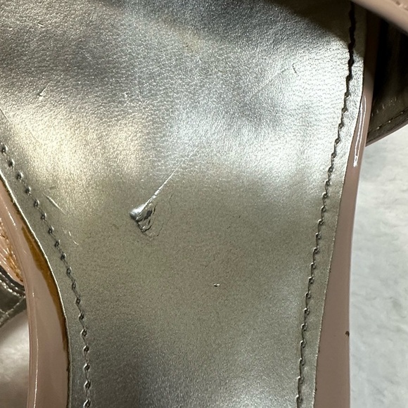 Worthington Tan Patent Leather Heels Minimalist Design - Picture 5 of 12